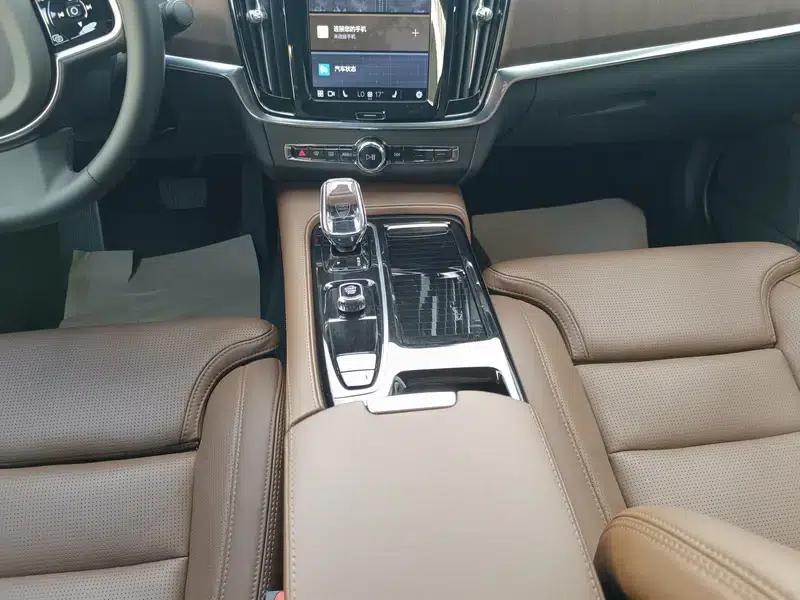 2025 Volvo S90 PHEV T8 AWD Long Range Smart Luxury Edition — миниатюра 15