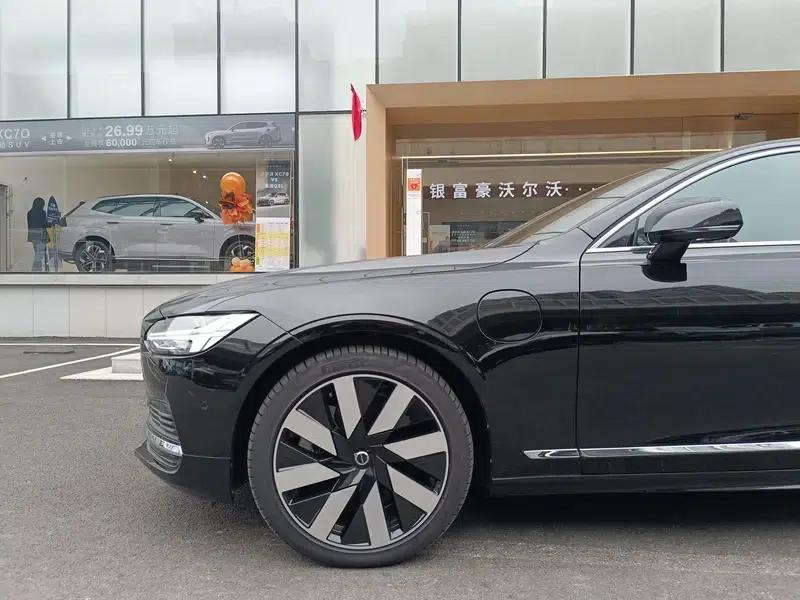 2025 Volvo S90 PHEV T8 AWD Long Range Smart Luxury Edition — миниатюра 9