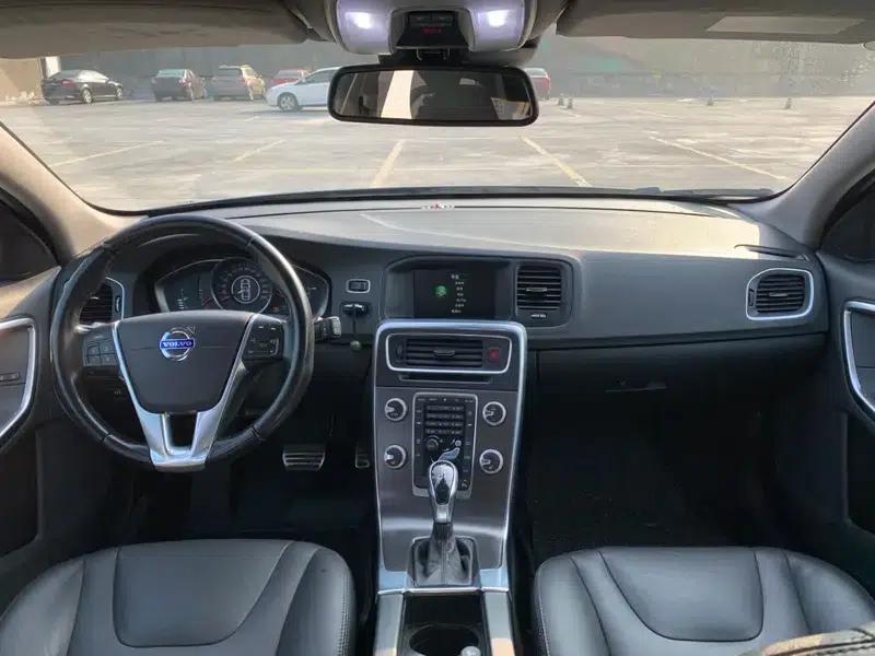 2015 Volvo V60 T5 Smart Edition — миниатюра 12