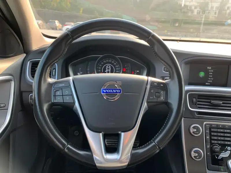 2015 Volvo V60 T5 Smart Edition — миниатюра 15