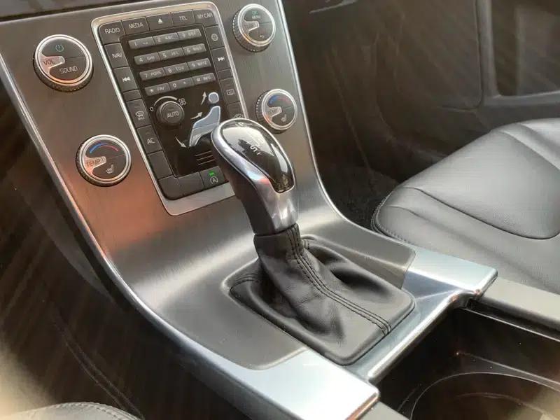2015 Volvo V60 T5 Smart Edition — миниатюра 16