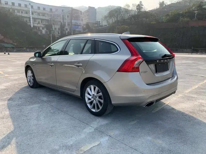 2015 Volvo V60 T5 Smart Edition — миниатюра 5