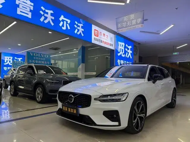 2024 Volvo V60 B5 Smart Sport Edition