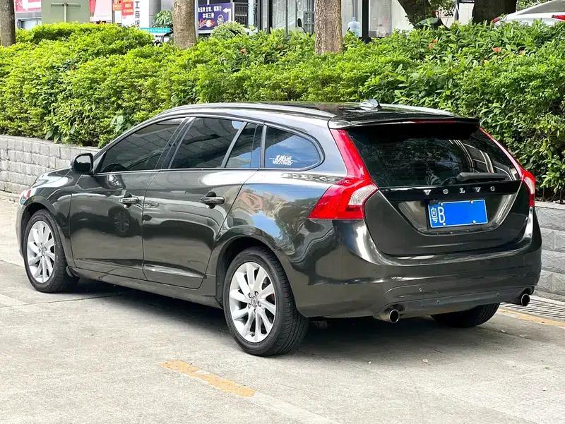 2013 Volvo V60 T5 Comfort Edition — миниатюра 3