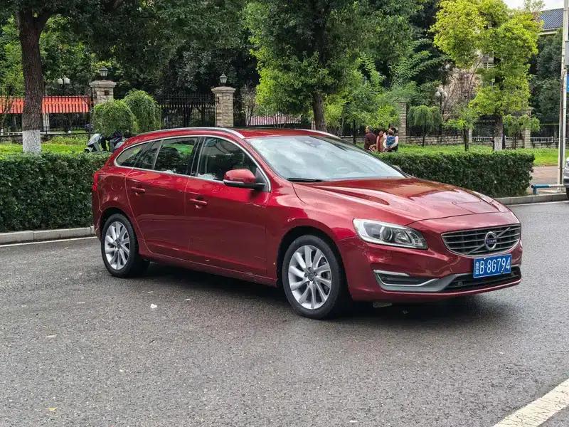 2013 Volvo V60 T5 Comfort Edition — миниатюра 2