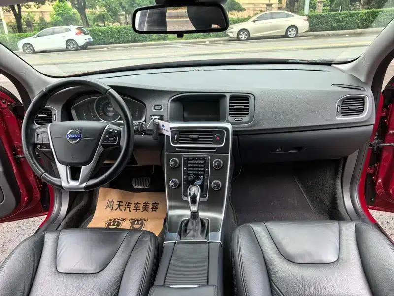 2013 Volvo V60 T5 Comfort Edition — миниатюра 11