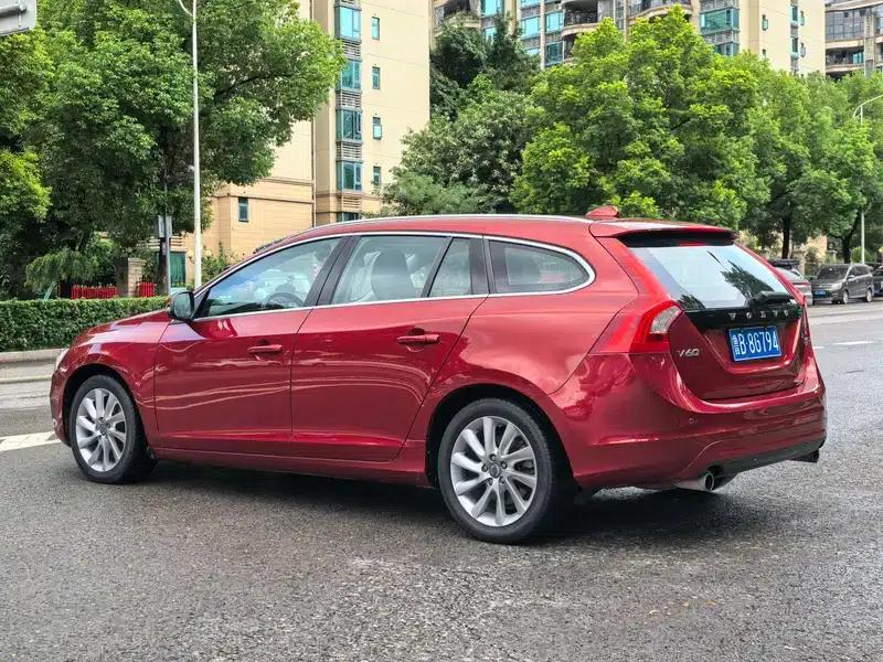 2013 Volvo V60 T5 Comfort Edition — миниатюра 3