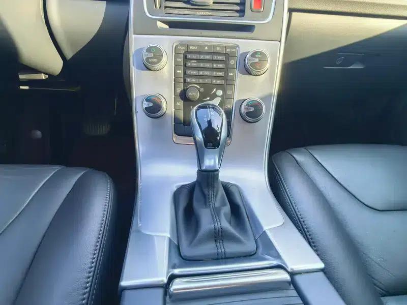2017 Volvo V60 T4 Smart Edition (National V Emission Standard) — миниатюра 13