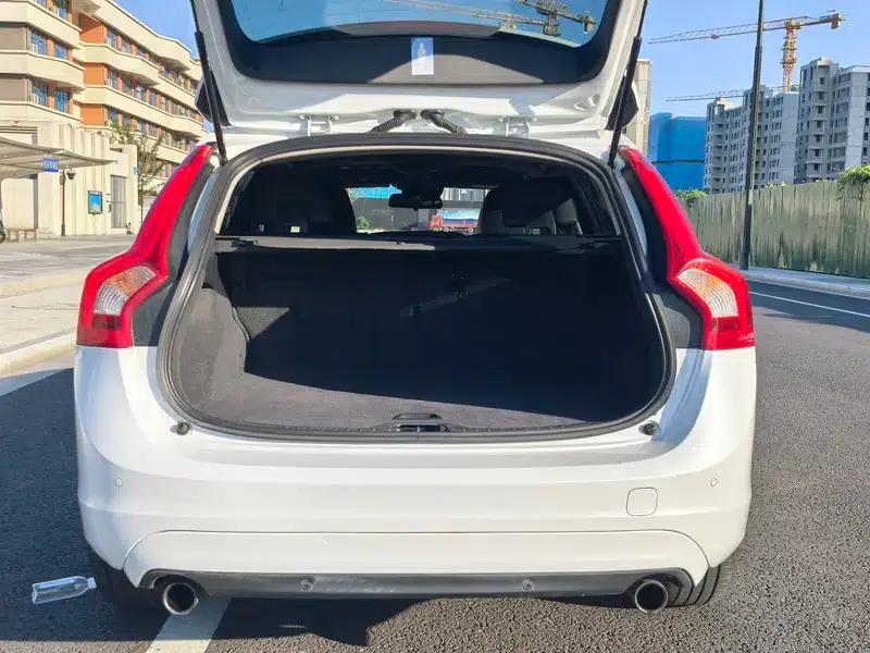 2017 Volvo V60 T4 Smart Edition (National V Emission Standard) — миниатюра 18
