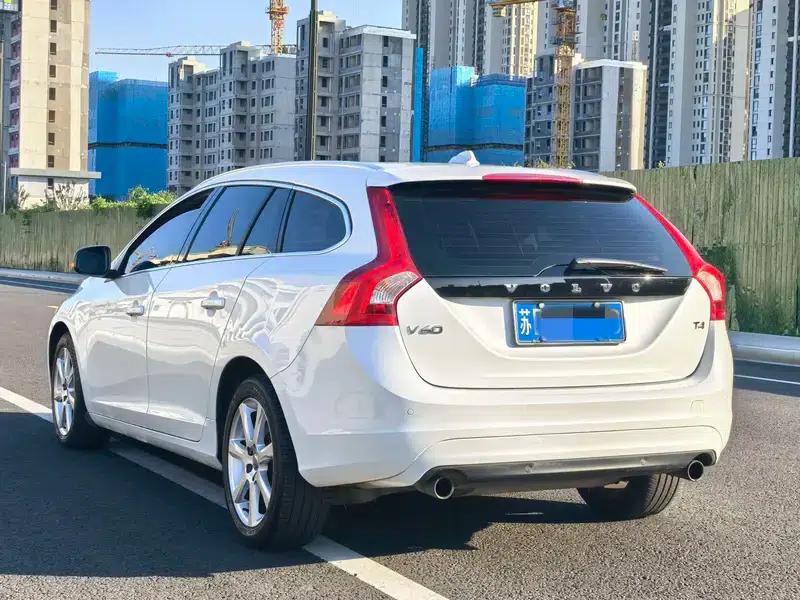 2017 Volvo V60 T4 Smart Edition (National V Emission Standard) — миниатюра 5
