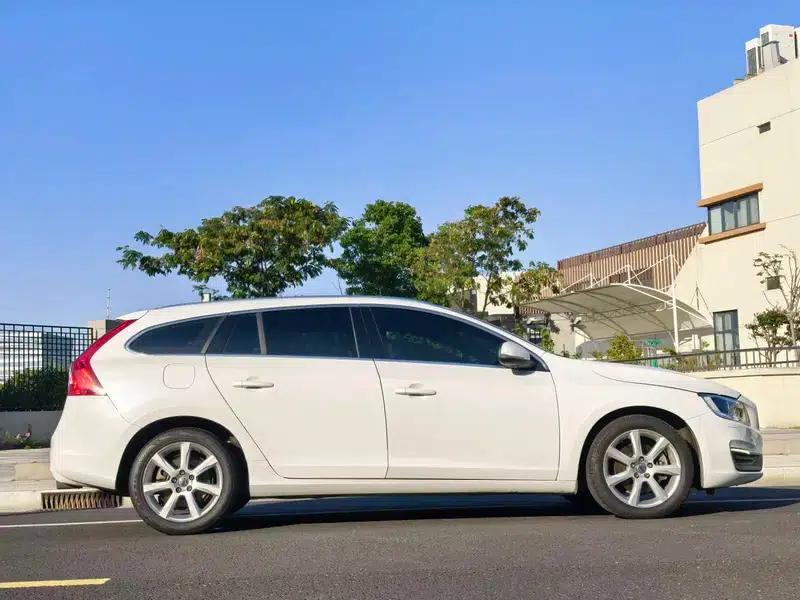 2017 Volvo V60 T4 Smart Edition (National V Emission Standard) — миниатюра 7