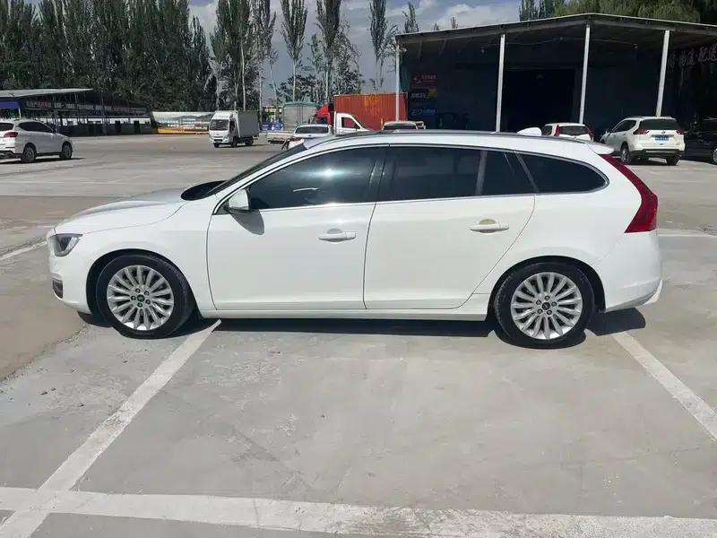 2014 Volvo V60 T5 Smart Edition — миниатюра 3