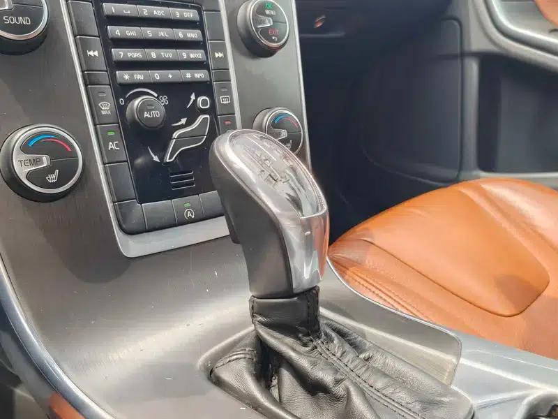 2013 Volvo V60 T5 Comfort Edition — миниатюра 21