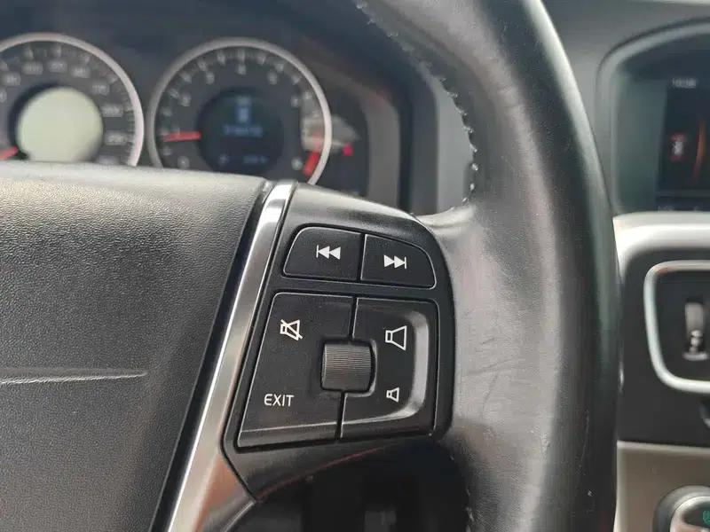 2013 Volvo V60 T5 Comfort Edition — миниатюра 9