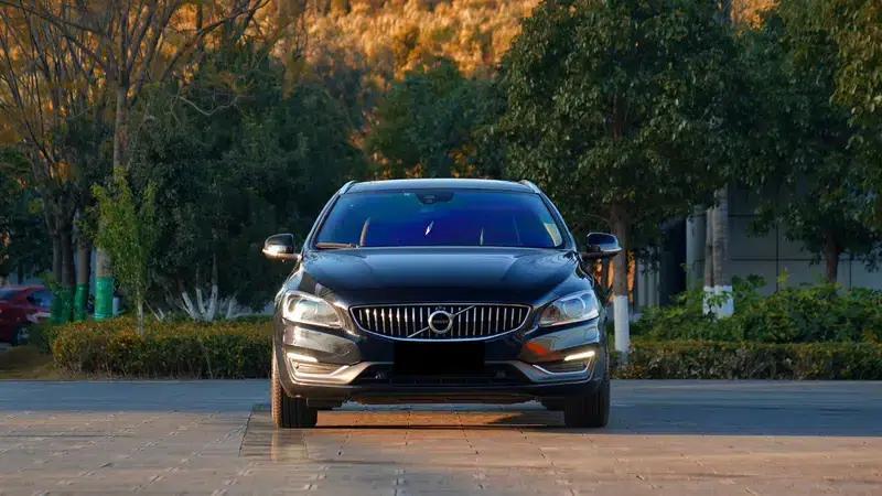 2013 Volvo V60 T5 Comfort Edition — миниатюра 2
