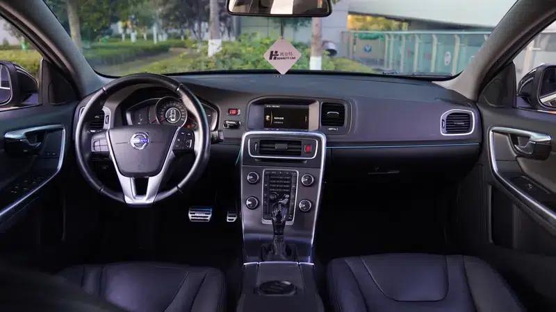 2013 Volvo V60 T5 Comfort Edition — миниатюра 5