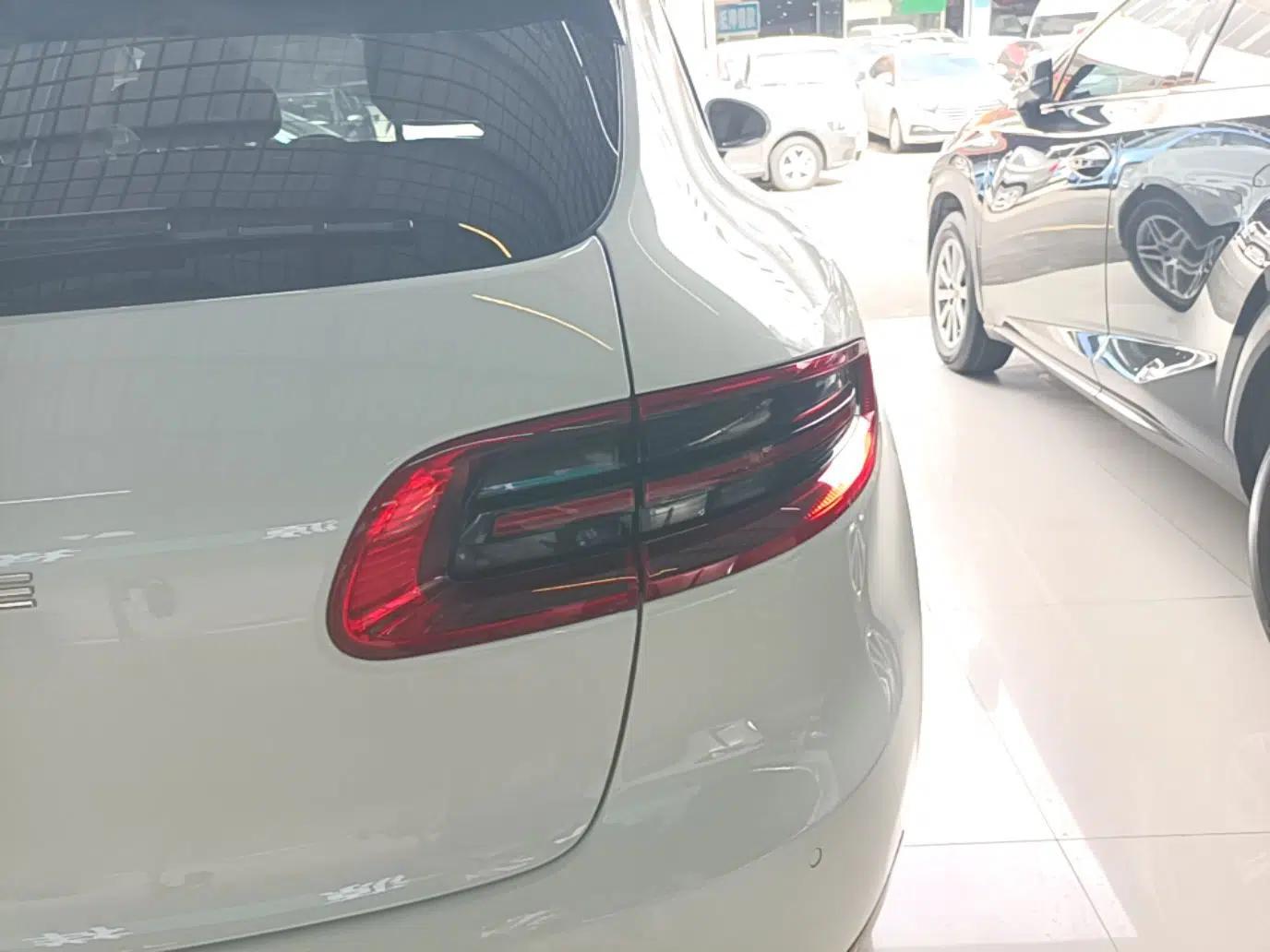Porsche Macan 2017 Macan 2.0T — миниатюра 9
