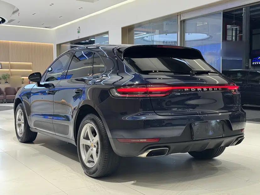 Porsche Macan 2018 Macan 2.0T — миниатюра 15