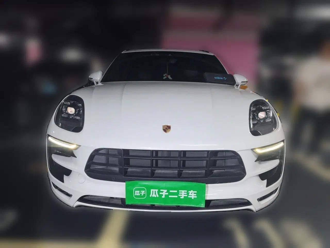 Porsche Macan 2017 Macan GTS 3.0T — миниатюра 2