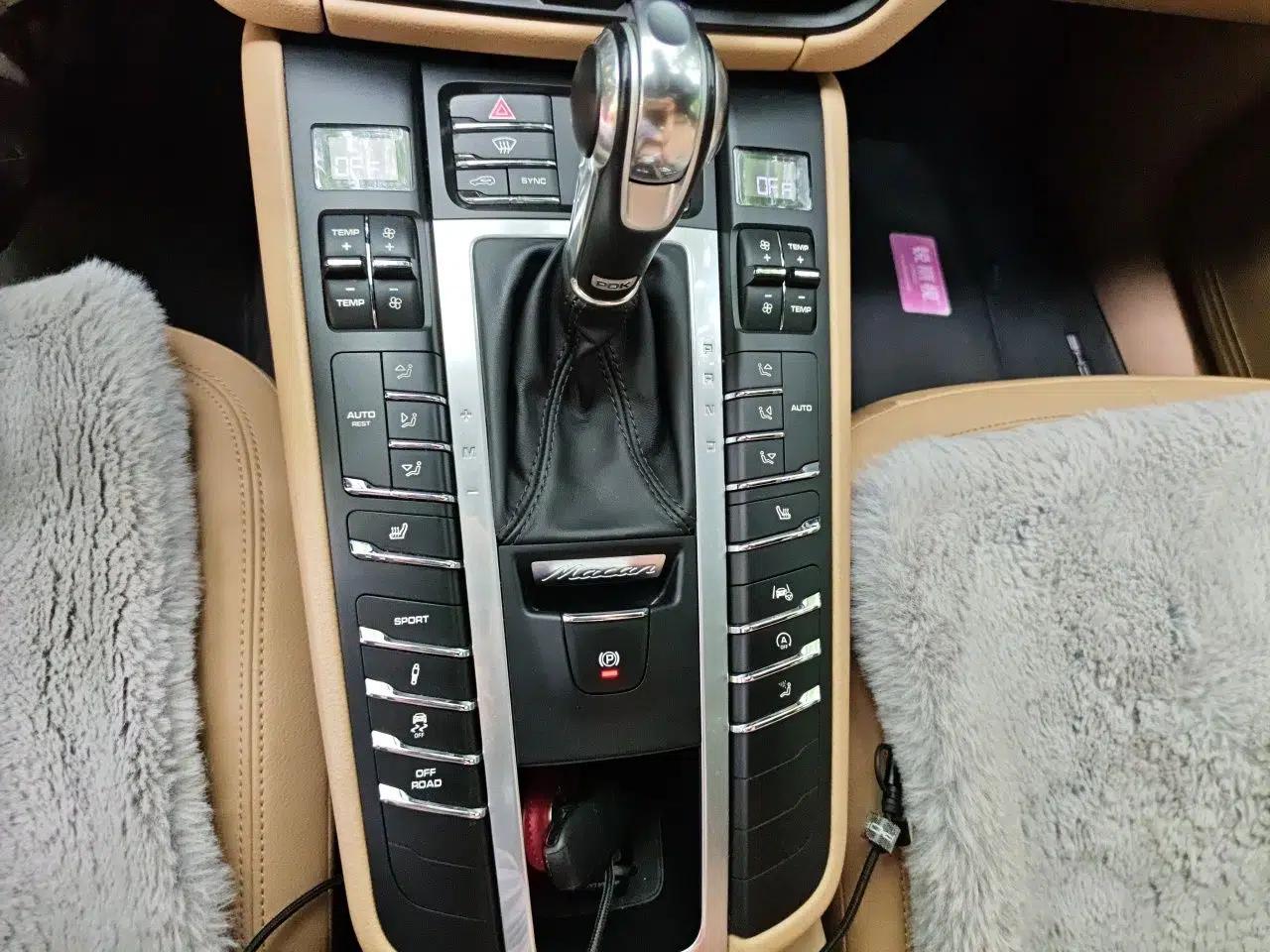 Porsche Macan 2020 Macan 2.0T — миниатюра 14