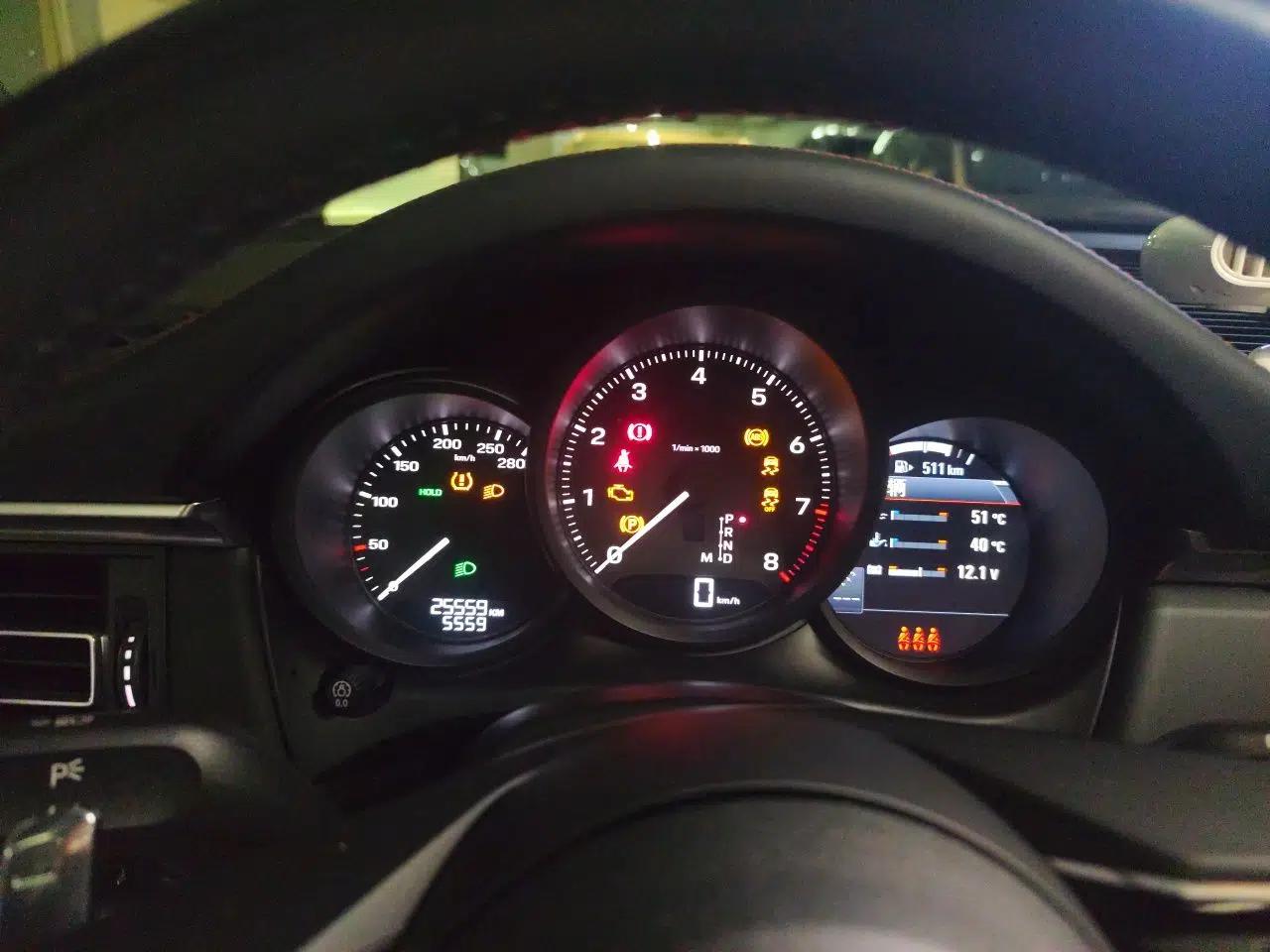 Porsche Macan 2023 Macan 2.0T — миниатюра 11
