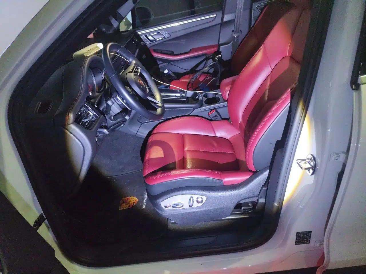 Porsche Macan 2023 Macan 2.0T — миниатюра 15