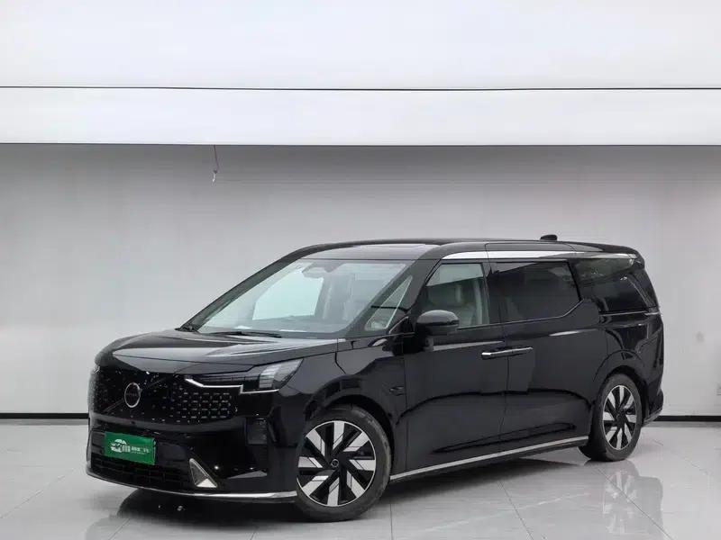 Volvo EM90 2025 Ultra 6-seater — миниатюра 1
