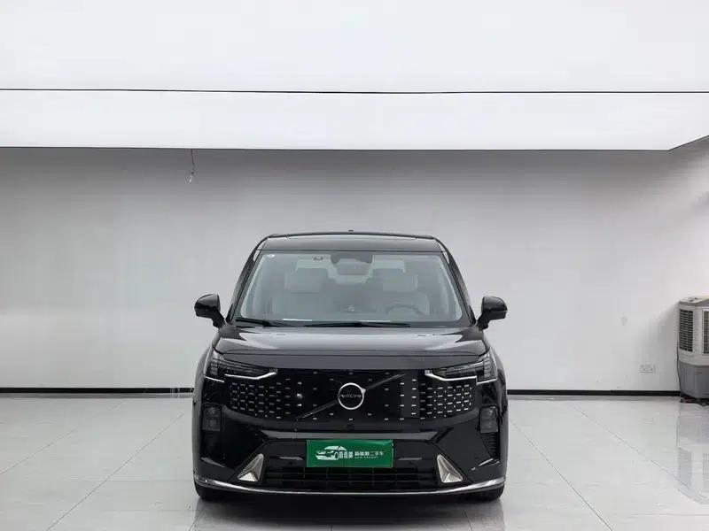 Volvo EM90 2025 Ultra 6-seater — миниатюра 2