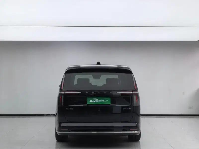 Volvo EM90 2025 Ultra 6-seater — миниатюра 3
