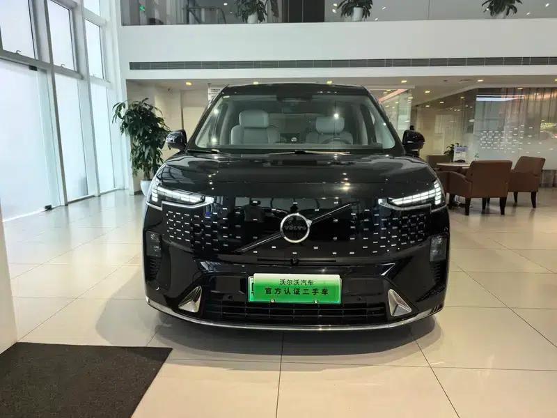 Volvo EM90 2025 Ultra 6-seater — миниатюра 2