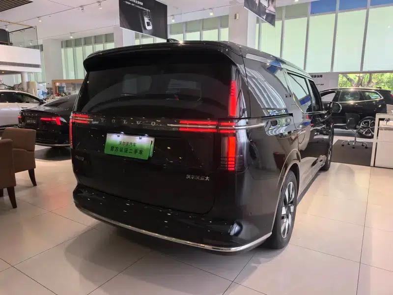 Volvo EM90 2025 Ultra 6-seater — миниатюра 6
