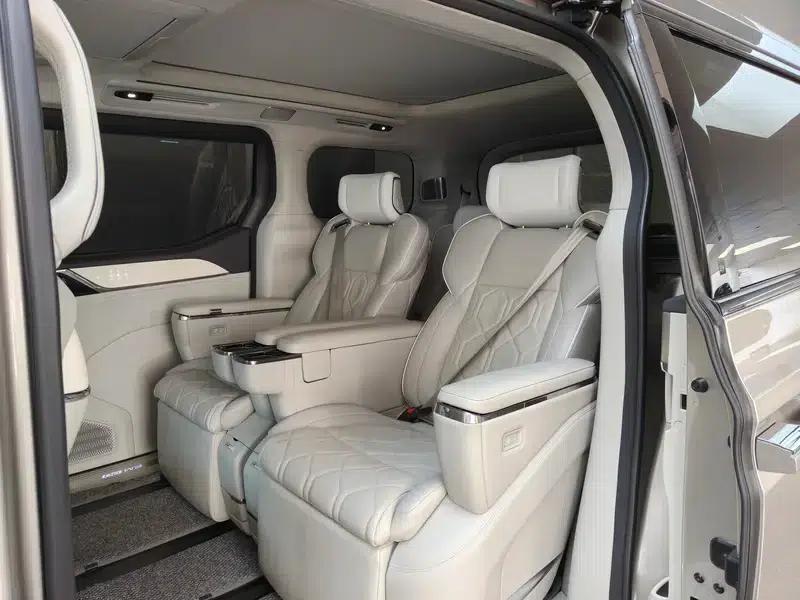 Volvo EM90 2025 Ultra 6-seater — миниатюра 10