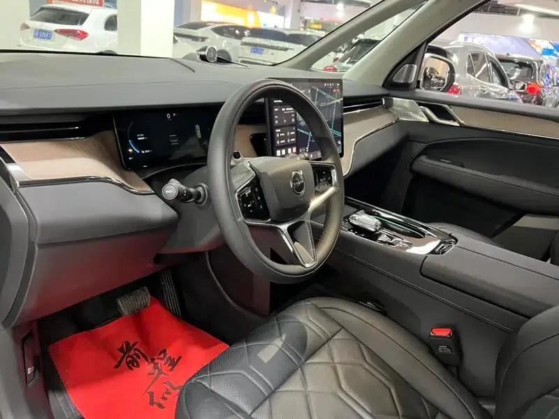 Volvo EM90 2025 Ultra 6-seater — миниатюра 11