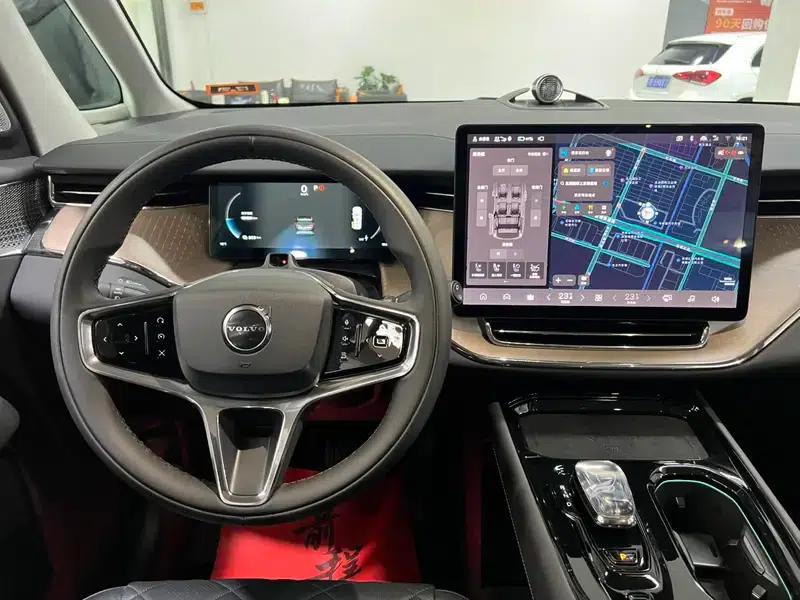 Volvo EM90 2025 Ultra 6-seater — миниатюра 10