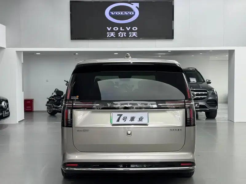 Volvo EM90 2025 Ultra 6-seater — миниатюра 6