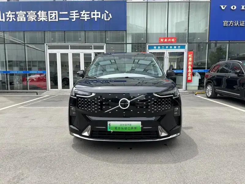 Volvo EM90 2025 Ultra 6-seater — миниатюра 2