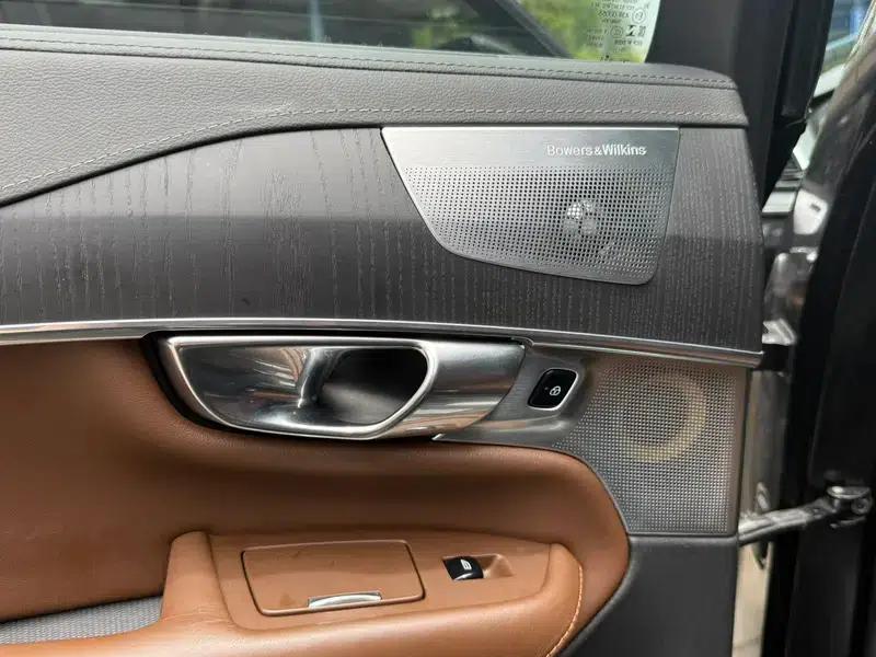 Volvo XC90 PHEV 2020 E-Drive Hybrid T8 Inscription Luxury Edition 7-seater China VI Emission Standard — миниатюра 18