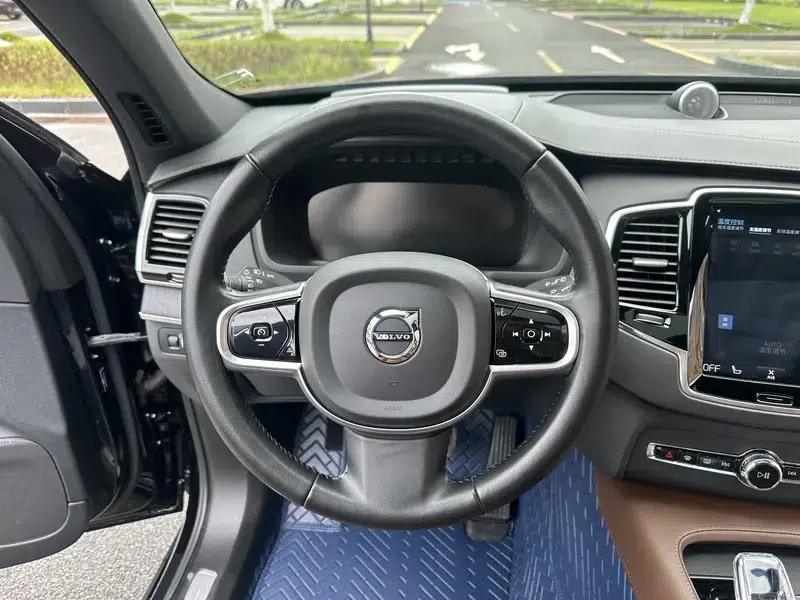 Volvo XC90 PHEV 2022 E-Drive Hybrid T8 Inscription Luxury Edition 7-seater — миниатюра 16
