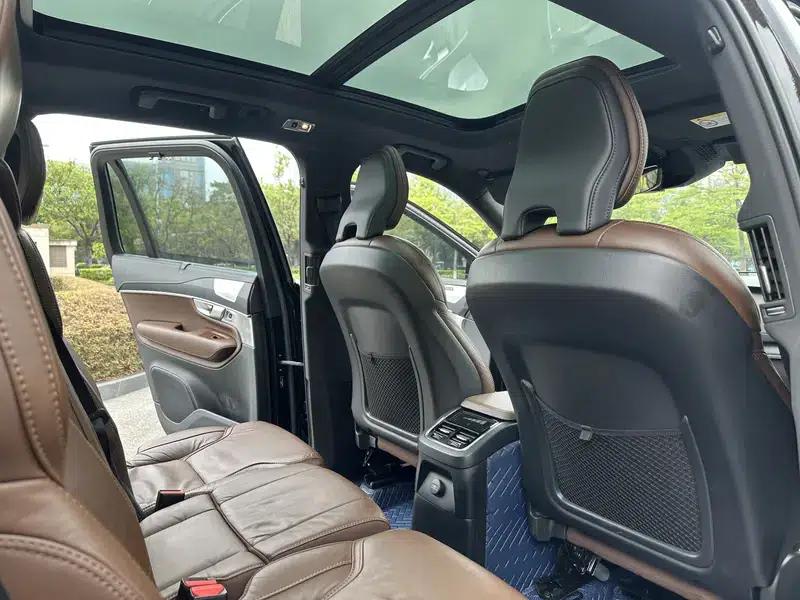 Volvo XC90 PHEV 2022 E-Drive Hybrid T8 Inscription Luxury Edition 7-seater — миниатюра 9