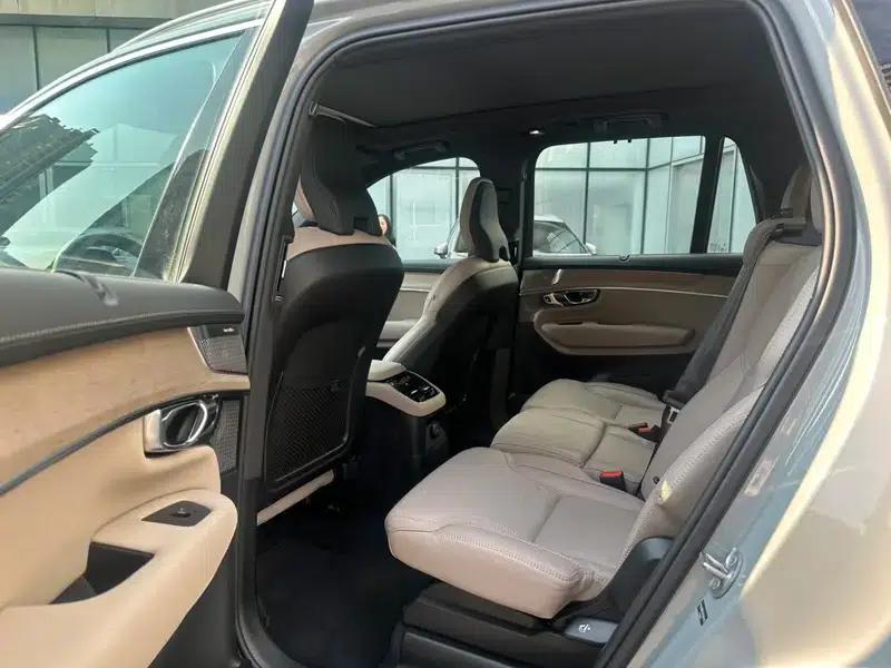 Volvo XC90 PHEV 2025 Facelift E-Drive Hybrid T8 Long Range Premium Luxury Edition 7-Seater — миниатюра 21