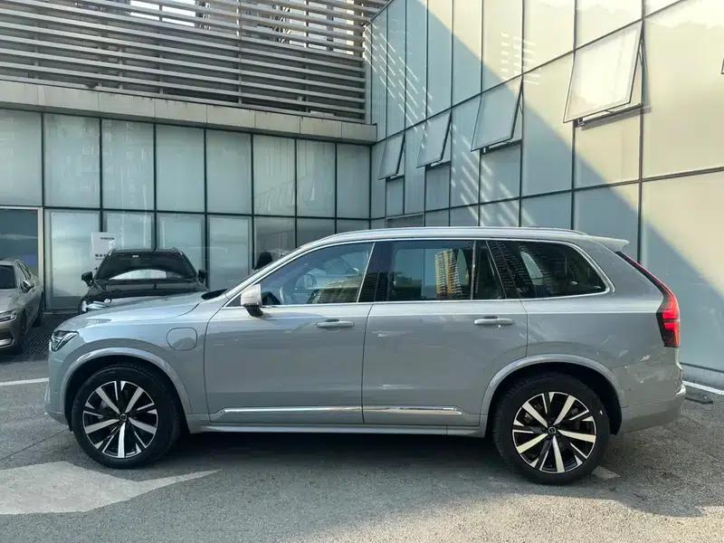 Volvo XC90 PHEV 2025 Facelift E-Drive Hybrid T8 Long Range Premium Luxury Edition 7-Seater — миниатюра 4