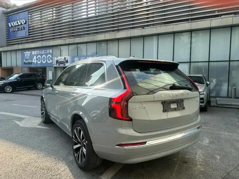 Volvo XC90 PHEV 2025 Facelift E-Drive Hybrid T8 Long Range Premium Luxury Edition 7-Seater — миниатюра 5