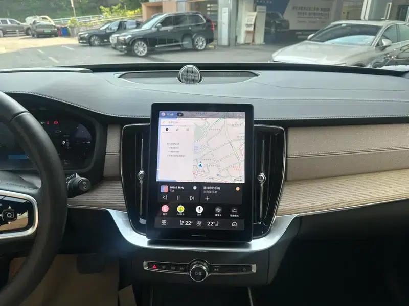 Volvo XC90 PHEV 2025 Facelift E-Drive Hybrid T8 Long Range Premium Luxury Edition 7-Seater — миниатюра 10