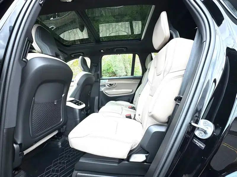 Volvo XC90 PHEV 2025 Facelift E-Drive Hybrid T8 Long Range Premium Luxury Edition 7-Seater — миниатюра 15