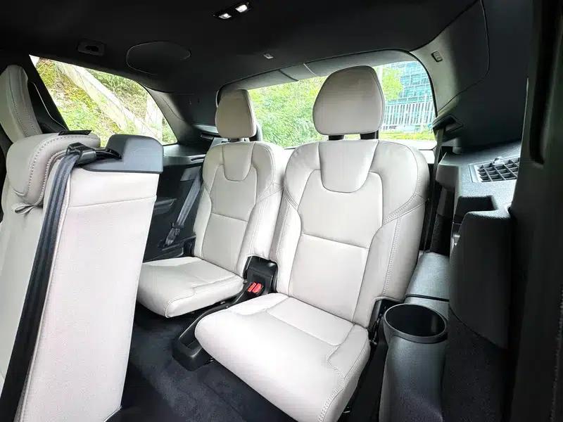 Volvo XC90 PHEV 2025 Facelift E-Drive Hybrid T8 Long Range Premium Luxury Edition 7-Seater — миниатюра 16