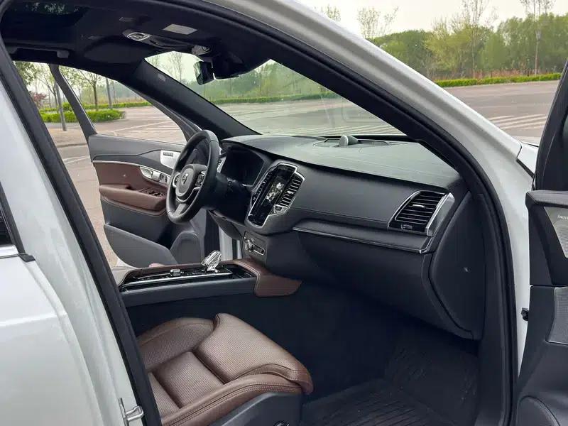 Volvo XC90 PHEV 2022 E-Drive Hybrid T8 Inscription Luxury Edition 7-seater — миниатюра 13