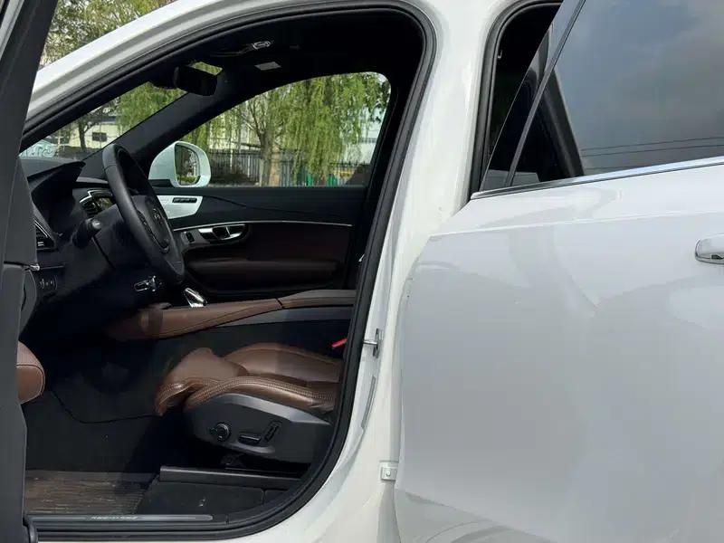 Volvo XC90 PHEV 2022 E-Drive Hybrid T8 Inscription Luxury Edition 7-seater — миниатюра 17