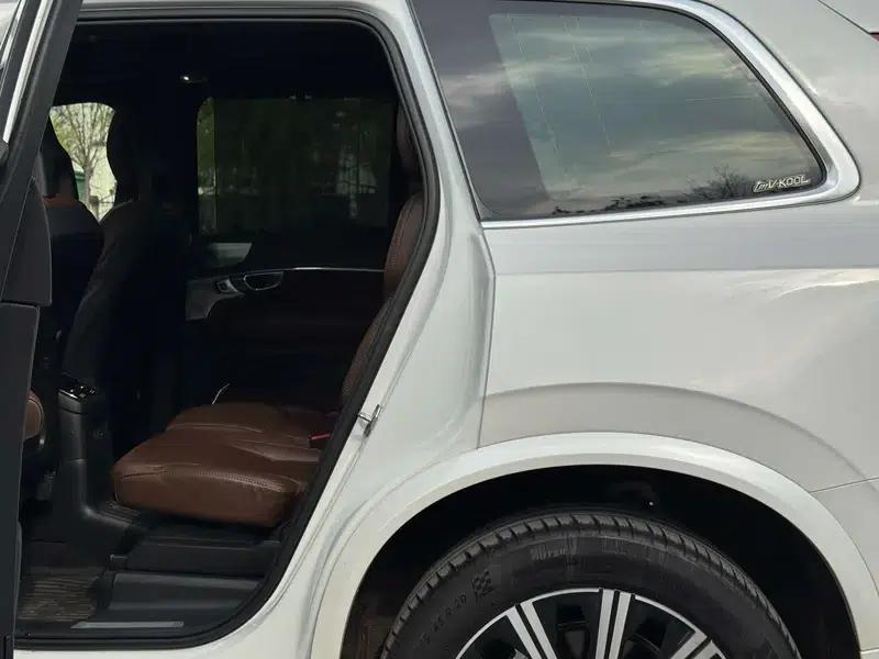 Volvo XC90 PHEV 2022 E-Drive Hybrid T8 Inscription Luxury Edition 7-seater — миниатюра 18
