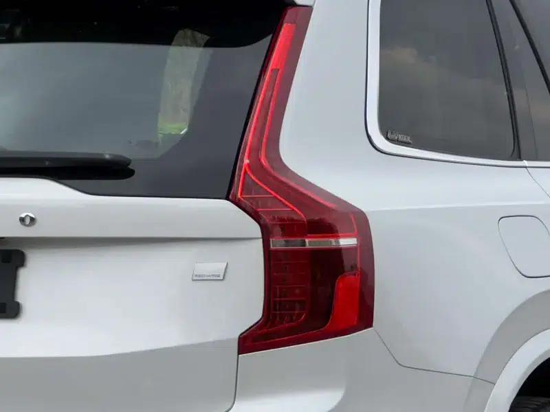 Volvo XC90 PHEV 2022 E-Drive Hybrid T8 Inscription Luxury Edition 7-seater — миниатюра 5