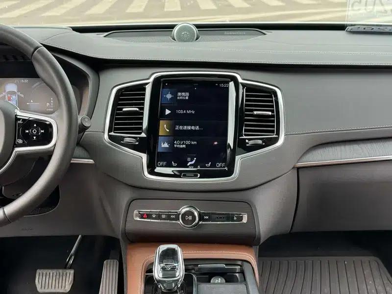 Volvo XC90 PHEV 2022 E-Drive Hybrid T8 Inscription Luxury Edition 7-seater — миниатюра 8